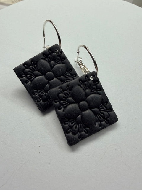 Whimsical Valentine Earrings - Elegant Black